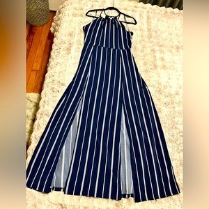 **NWT/NEVER WORN** BRAND? MAXI HALTER DRESS SIZE LARGE IN NAVY w/ WHITE STRIPES